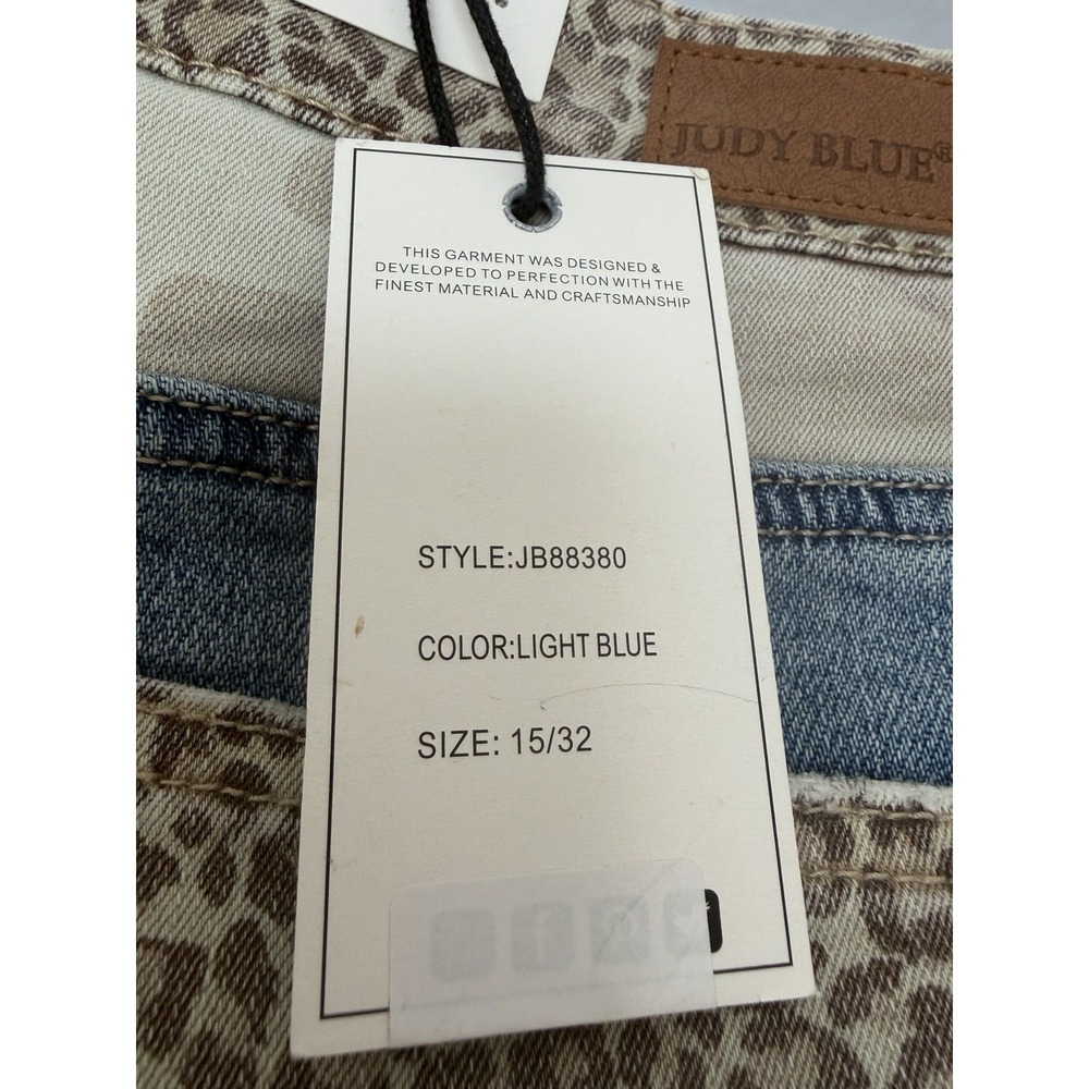 JUDY BLUE NWT Hi-Rise Cheetah Camo Slim Jean sz 15/32 Style 88380 Minor Distress - Picture 2 of 9